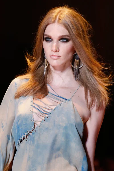 Look 8